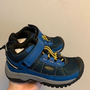 Keen Targhee Sport Vent Shoe kids Sz 10